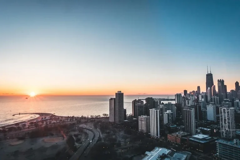 Read more about the article Why Manufacturing Jobs Are the Future of Chicagoland